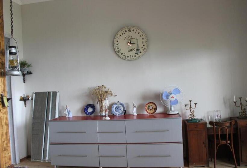 پانسیون L House