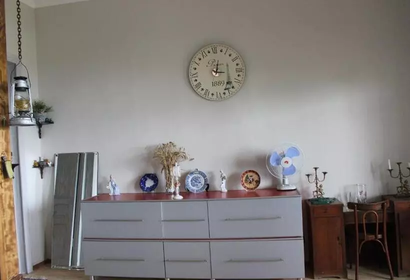پانسیون L House