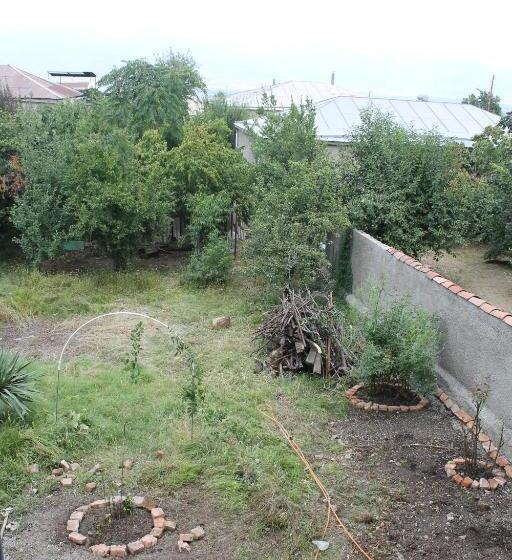 پانسیون L House