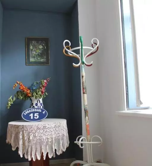 پانسیون L House