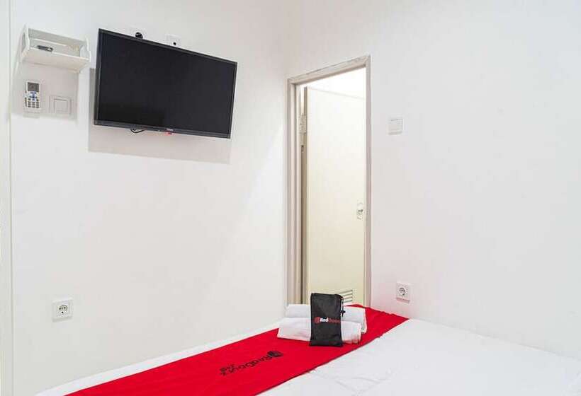 بنسيون Reddoorz Near Tarumanagara University