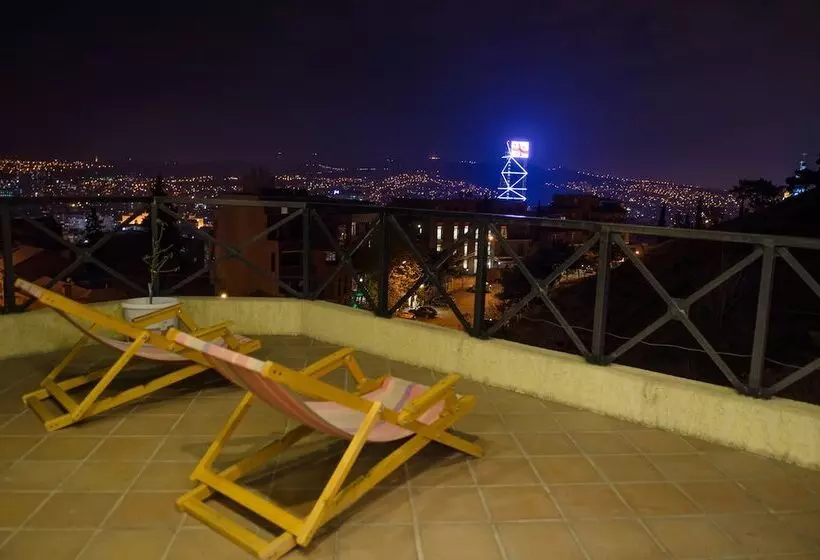 پانسیون Terrace House Tbilisi