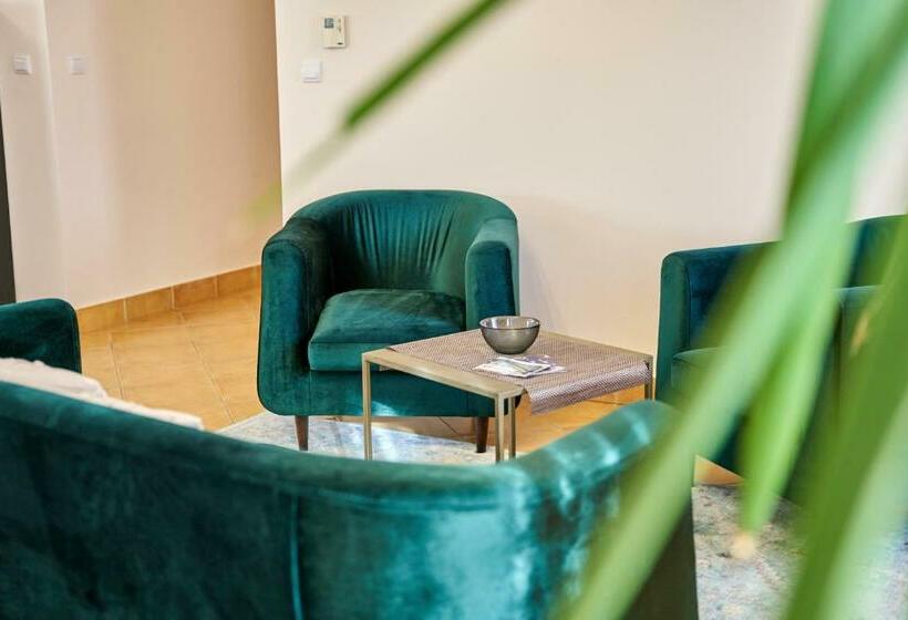 بنسيون Vojtek Pince Vendégház