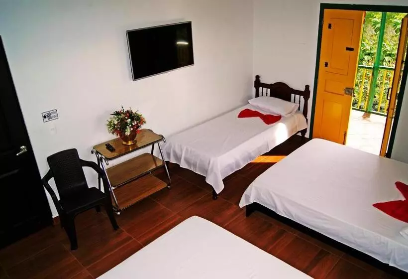 ユースホステル Hostal Casa De Los Taitas