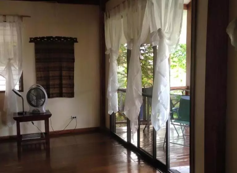 Aamiaismajoitus (B&B) Liwayway Sa Bohol Pamilacan Resort