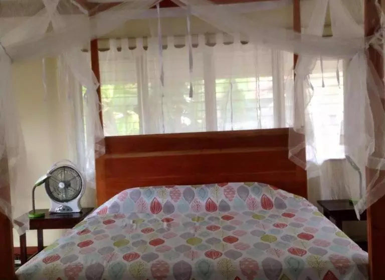 Aamiaismajoitus (B&B) Liwayway Sa Bohol Pamilacan Resort