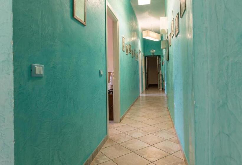 تختخواب و صبحانه Locanda Dei Fiori