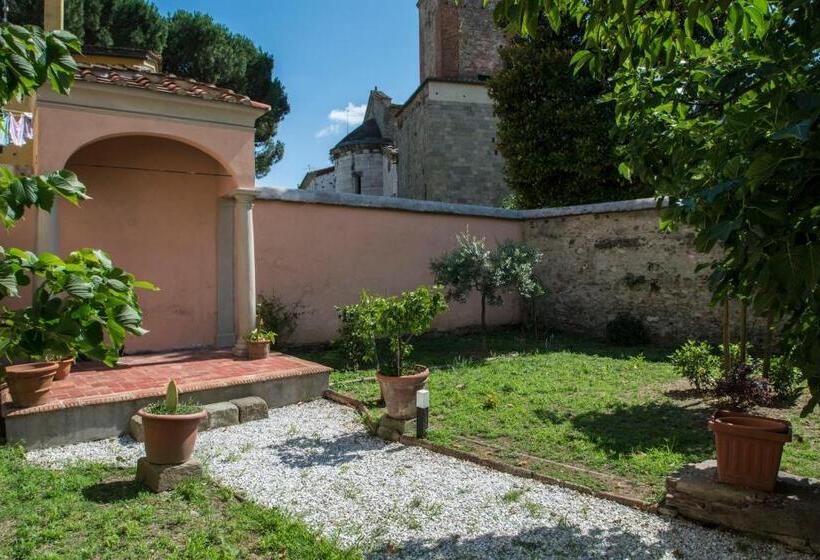 تختخواب و صبحانه Locanda Dei Fiori