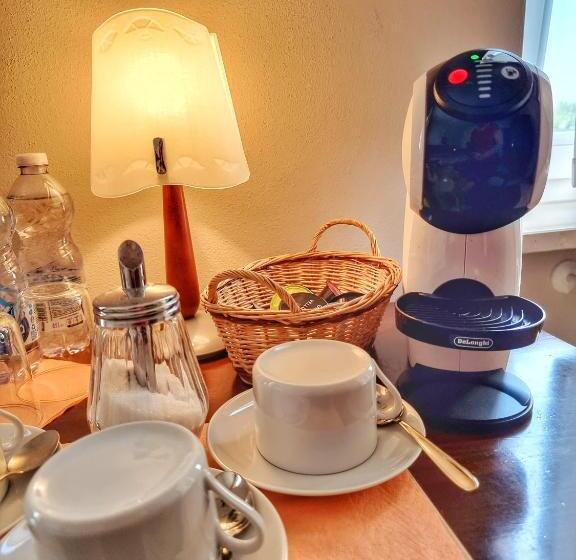 ホテル Agriturismo Ceolara