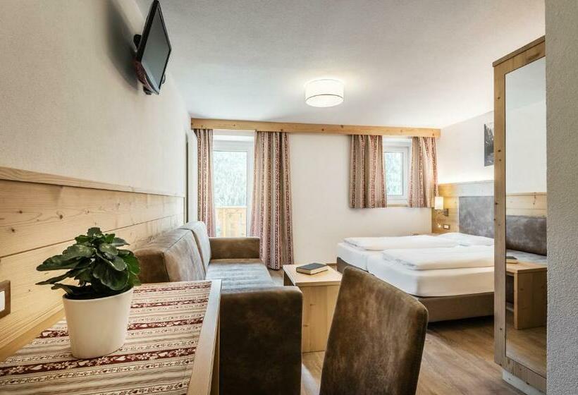 هتل Pensione Vittoria