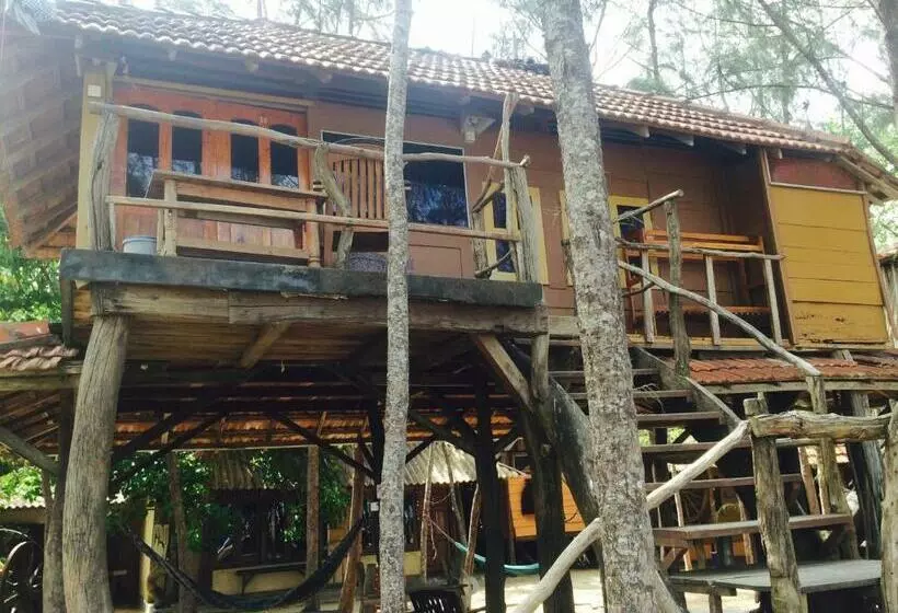 Majatalo Beach Hut