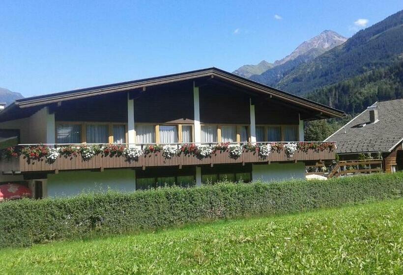 بنسيون Gästehaus Eberl Rita