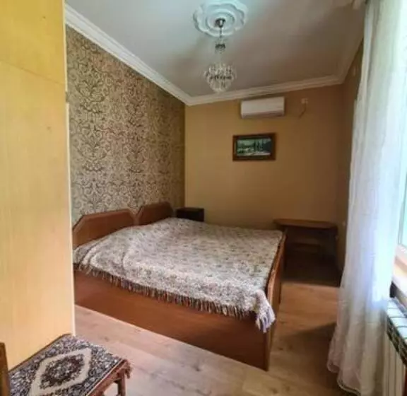 پانسیون Guest House Rustaveli