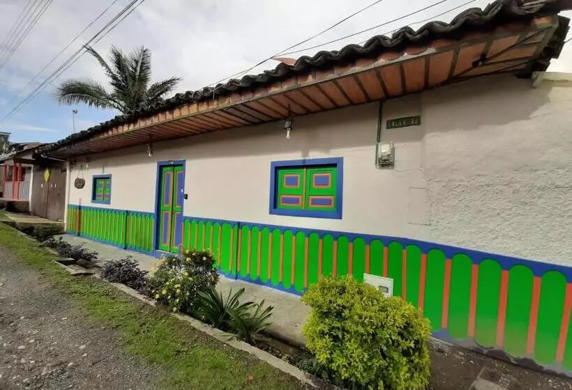 ペンション La Cigarra Casa De Huéspedes