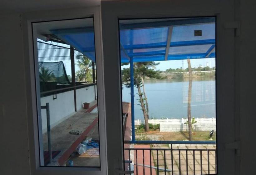 펜션 Nisarga Nirvana River House