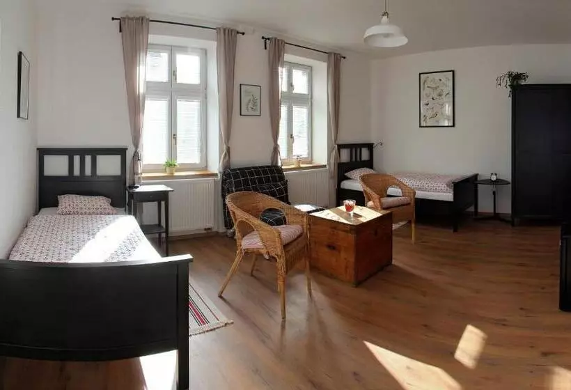 Majatalo Penzionek Jh