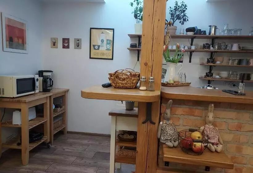 Majatalo Penzionek Jh