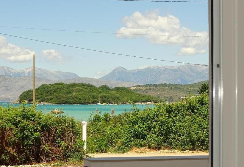 פנסיון Villa Lions