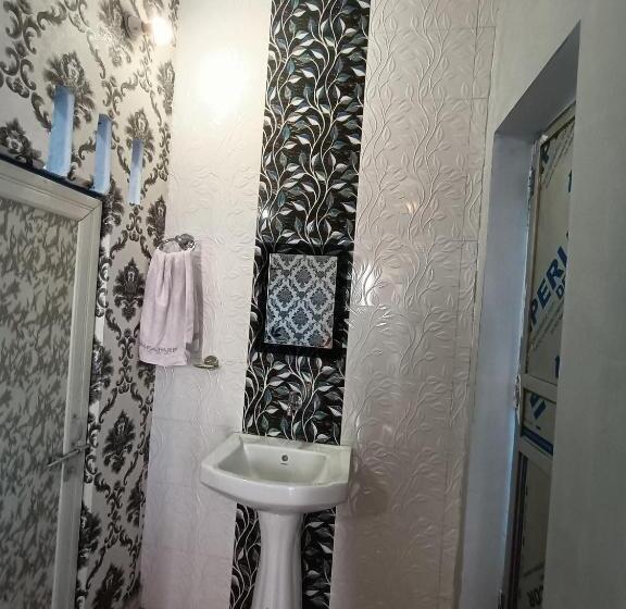 پانسیون Vishnu Rest House