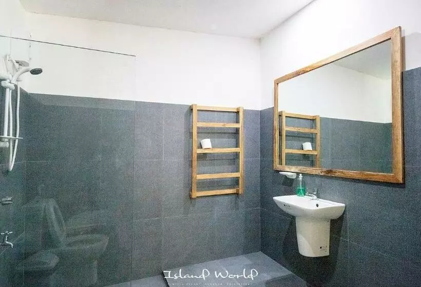 استراحتگاه Island World Panglao