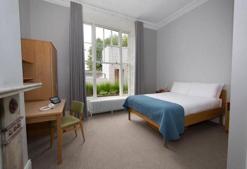 הוסטל Trinity College  Campus Accommodation