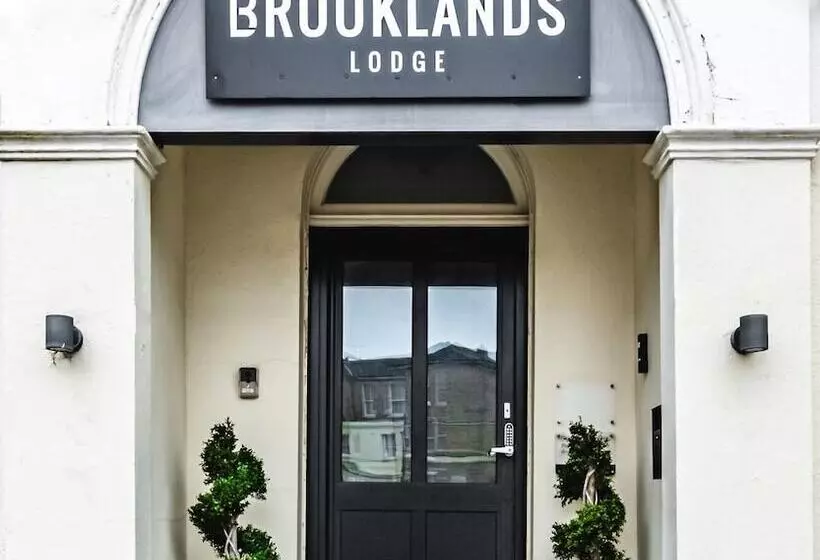 تختخواب و صبحانه Brooklands Lodge