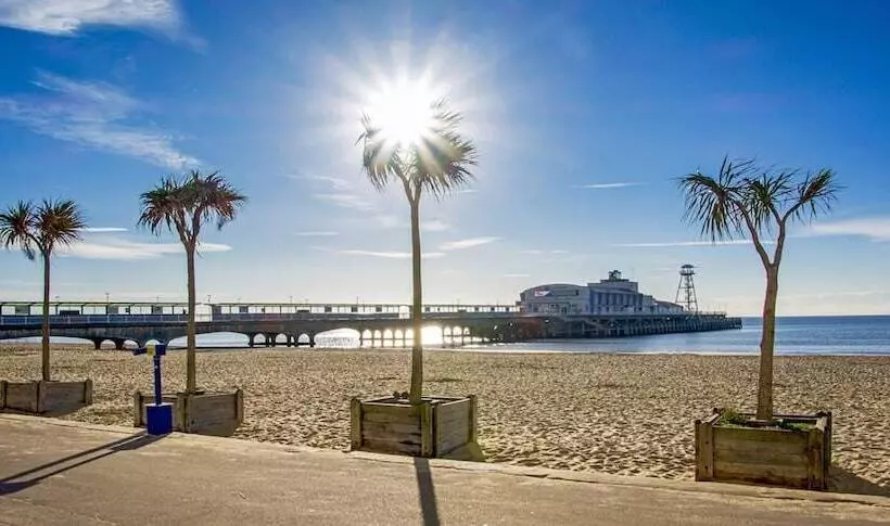 تختخواب و صبحانه Brooklands Lodge