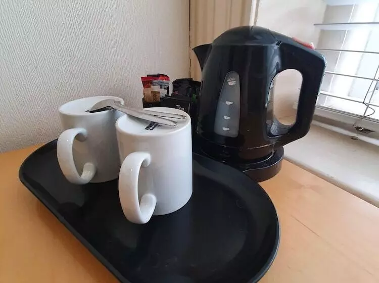 تختخواب و صبحانه Brooklands Lodge