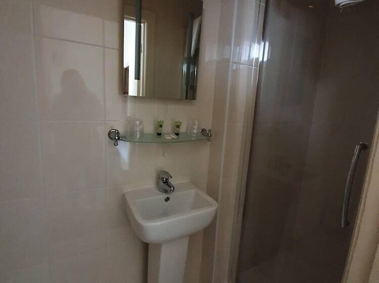 צימר Brooklands Lodge