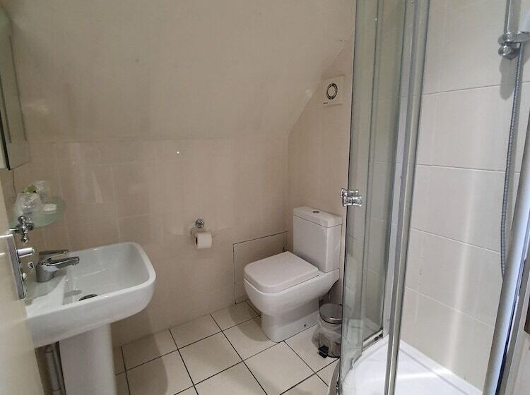 צימר Brooklands Lodge