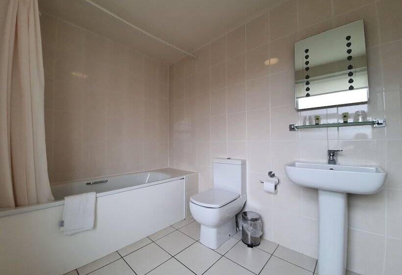 צימר Brooklands Lodge