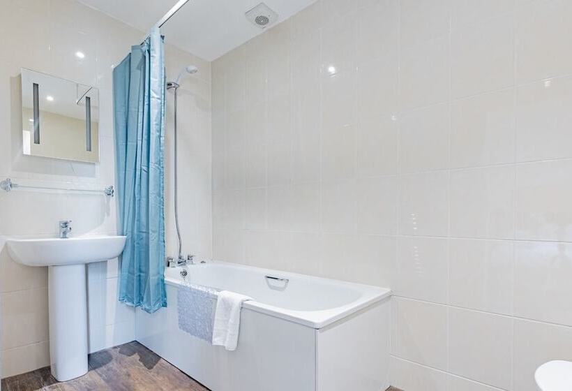 צימר Brooklands Lodge