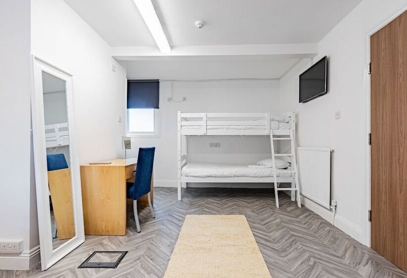 צימר Brooklands Lodge