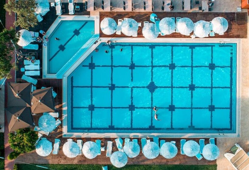 Отель Aloria Garden