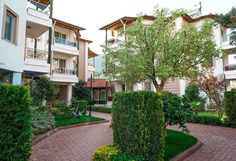 Отель Aloria Garden