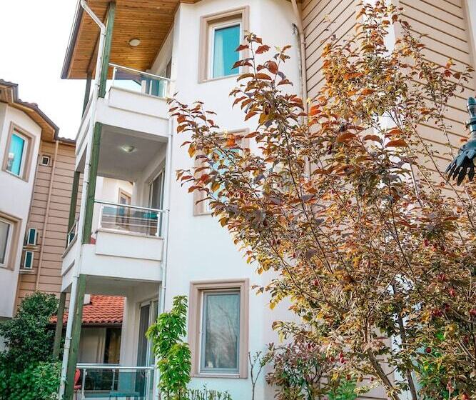 Отель Aloria Garden