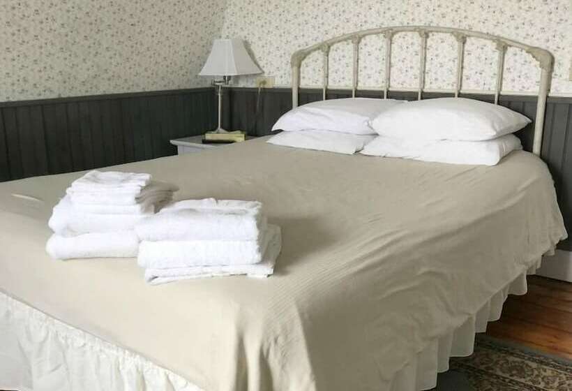 New Shoreham House Inn