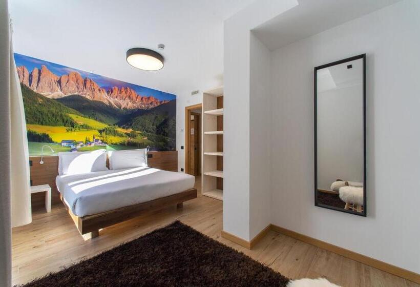 Yugogo Pellico 8 Trento Centro