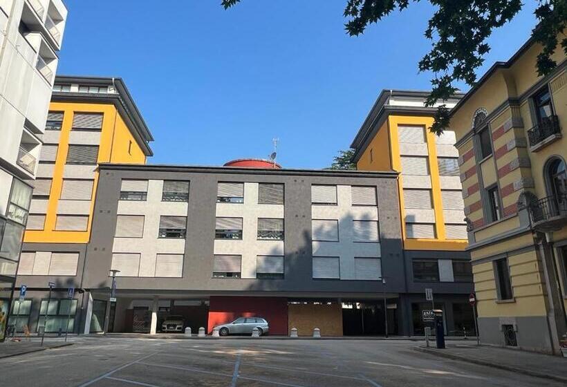 Yugogo Pellico 8 Trento Centro