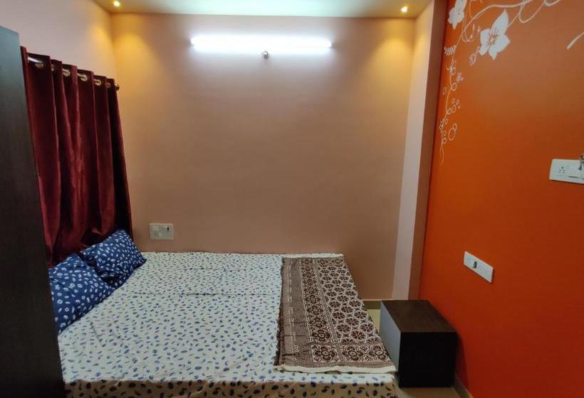 Bed and Breakfast Bandekar Home Stay