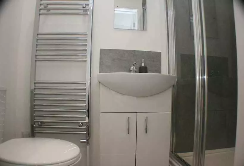 ベッドアンドブレックファースト En Suite Rooms At The Rose And Thistle