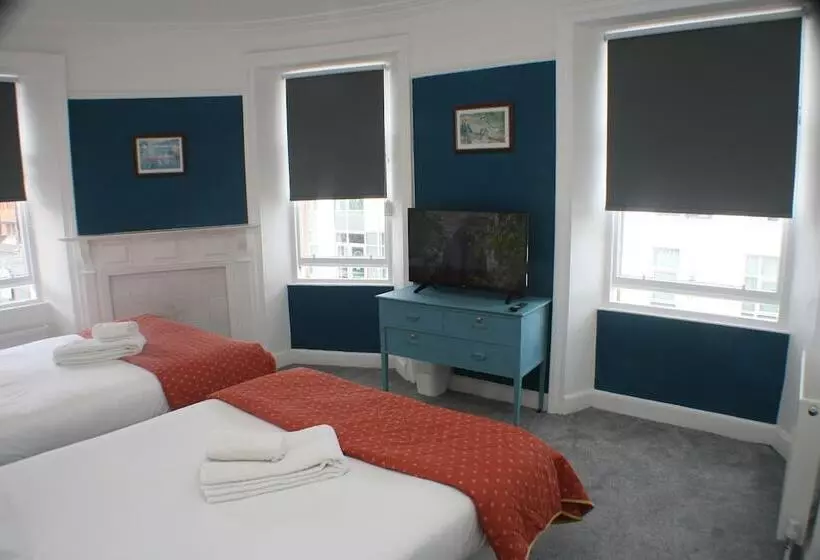 ベッドアンドブレックファースト En Suite Rooms At The Rose And Thistle