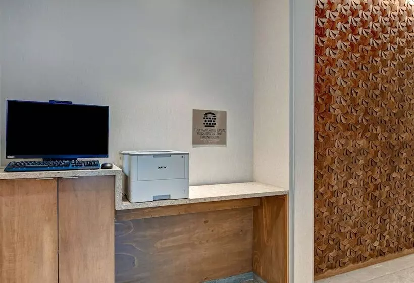 هتل Fairfield Inn & Suites By Marriott Selinsgrove