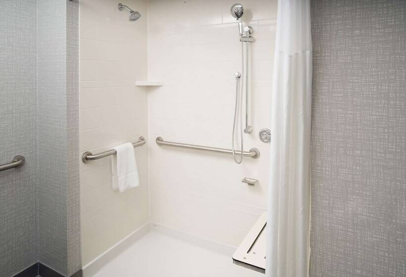 فندق Hampton Inn Kissimmee North