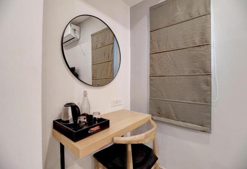 בית מלון כפרי Super Townhouse Akota Vadodara