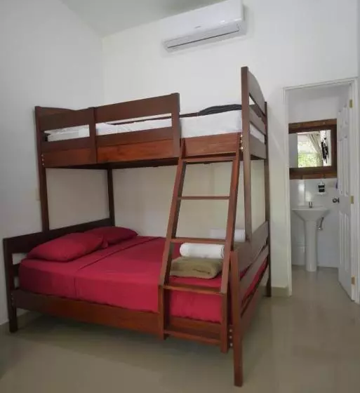 Hotelli Rocasol Casa D´mar