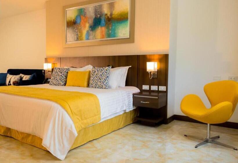 هتل Royal Elim International