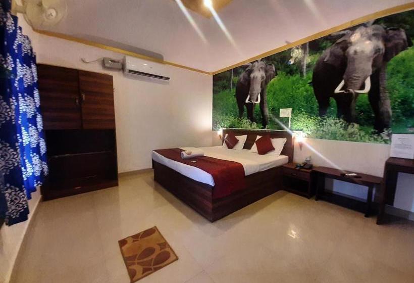 Bandipur Resort Khan's Gufa