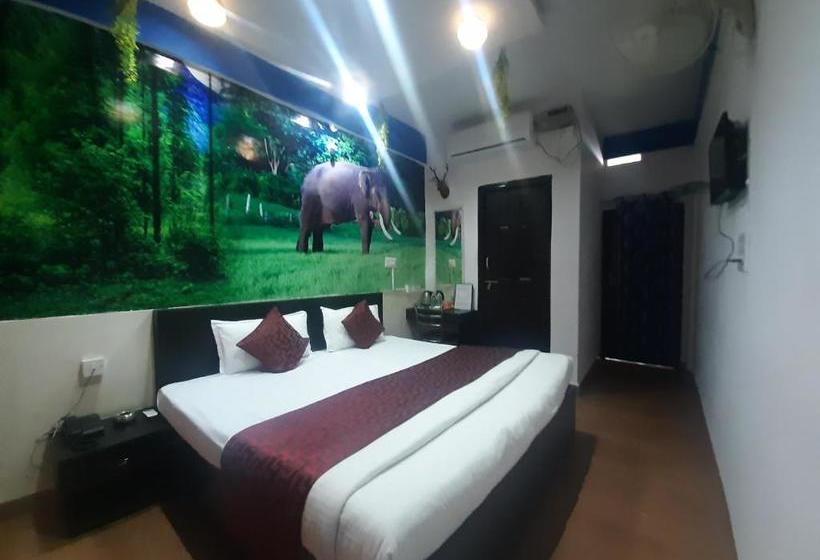 Bandipur Resort Khan's Gufa