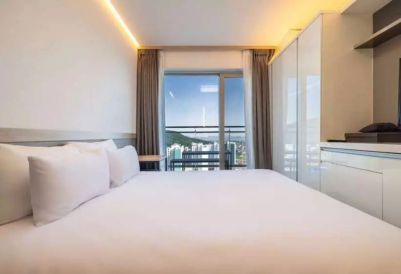 Skytop Hotel Incheon Airport